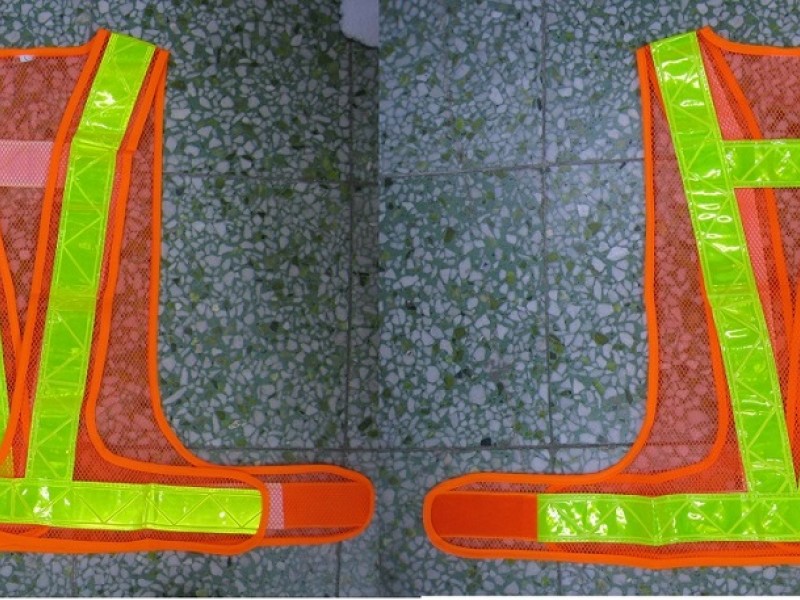 V shaped reflective vest  V型反光衣